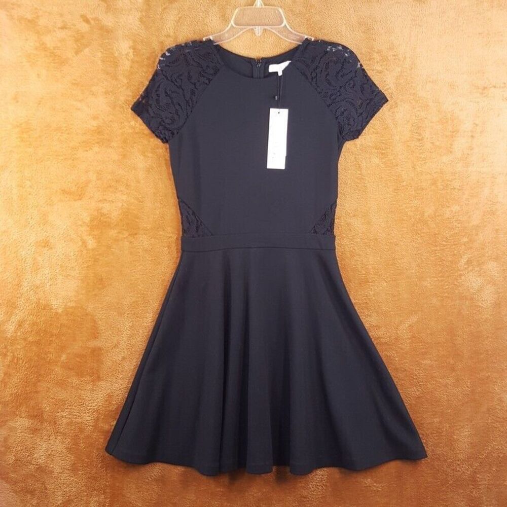 PARKER Womens Dress Medium Black Fit Flare Lace Shoulder Stretch Twirl Designer